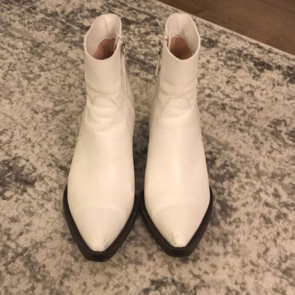Zara white western booties size 37